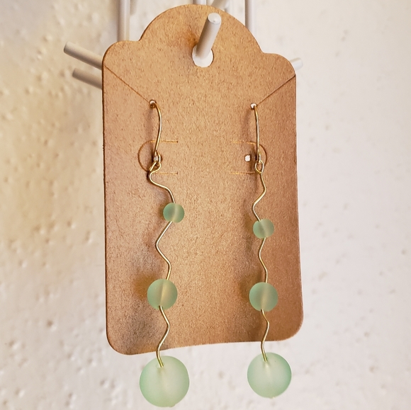 Zig Zag Earrings - Picture 3 of 5